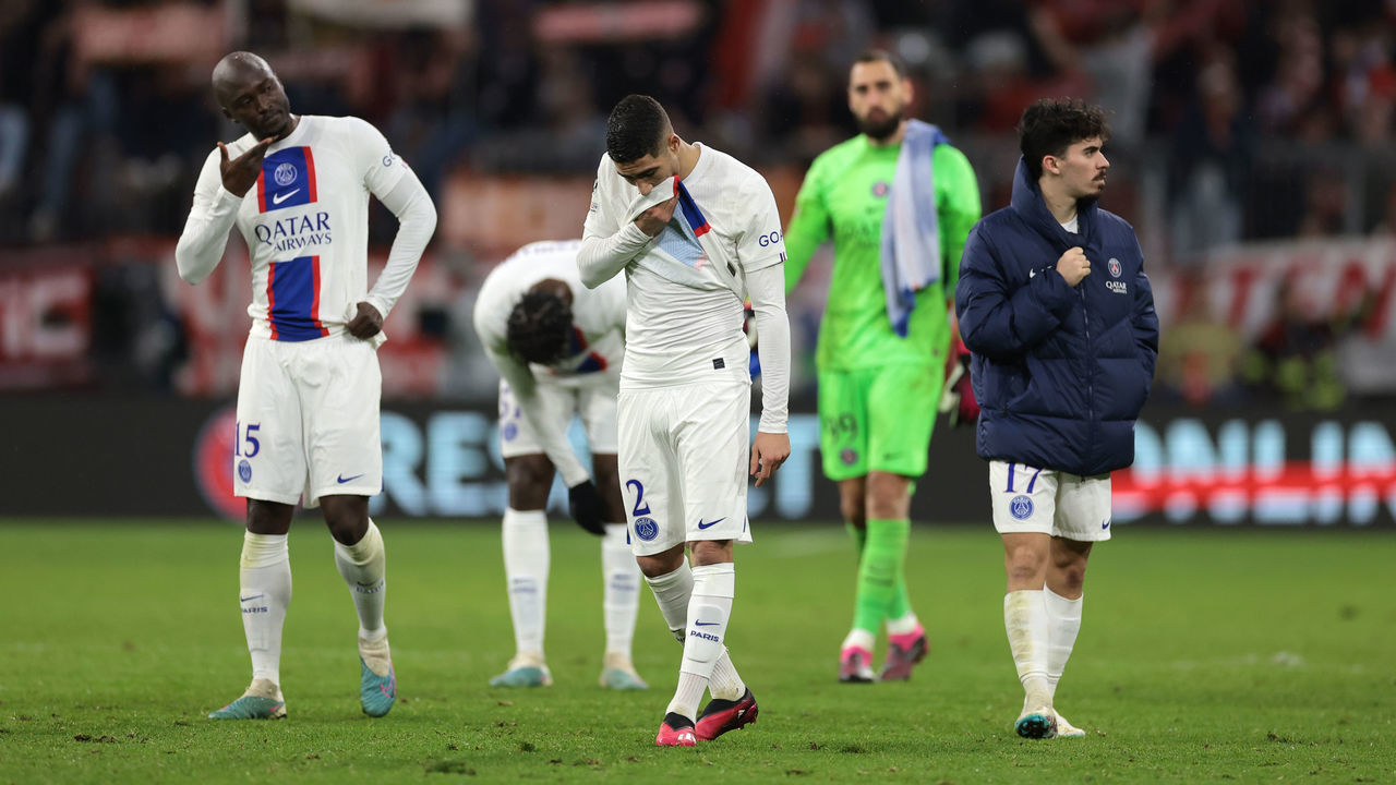 MUNICH, GERMANY - MARCH 08: PSG players Danilo Pereira, Achraf Hakimio, El Chadaille Bitshiabu, Vitinha and Gianluigi Donnarumma of PSG react following the final whistle of the UEFA Champions League round of 16 leg two match between FC Bayern München and Paris Saint-Germain at Allianz Arena on March 08, 2023 in Munich, Germany.