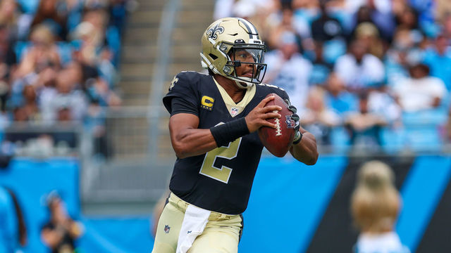 CHARLOTTE, NC - SEPTEMBER 25: Jameis Winston (2) of the New Orleans Saints looks to throw the ball during a football game between the Carolina Panthers and the New Orleans Saints on Sep 25, 2022, at Bank of America Stadium in Charlotte, NC.