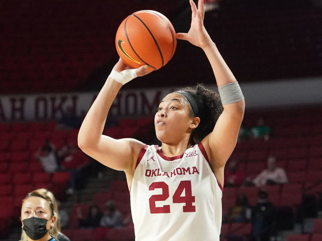 Vann's late bucket gives No. 14 Oklahoma win over TCU | theScore.com