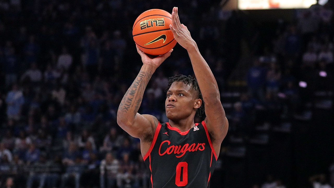 MEMPHIS, TENNESSEE - MARCH 05: Marcus Sasser #0 of the Houston Cougars takes a shot during the second half against the Memphis Tigers at FedExForum on March 05, 2023 in Memphis, Tennessee.