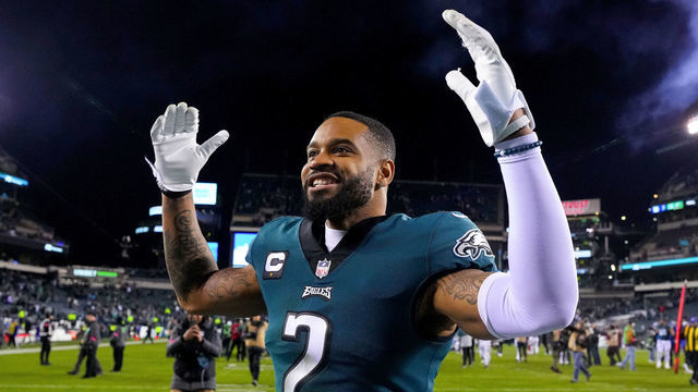 PHILADELPHIA, PENNSYLVANIA - JANUARY 21: Darius Slay #2 of the Philadelphia Eagles celebrates on the field after defeating the New York Giants 38-7 in the NFC Divisional Playoff game at Lincoln Financial Field on January 21, 2023 in Philadelphia, Pennsylvania.