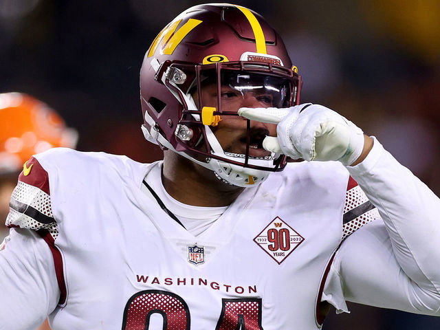 Washington Commanders defensive tackle Daron Payne (94) is seen