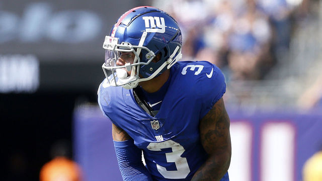 EAST RUTHERFORD, NEW JERSEY - SEPTEMBER 18: (NEW YORK DAILIES OUT) Sterling Shepard #3 of the New York Giants in action against the Carolina Panthers at MetLife Stadium on September 18, 2022 in East Rutherford, New Jersey. The Giants defeated the Panthers 19-16.