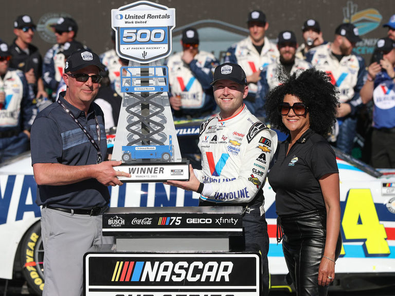 Byron emerging as NASCAR's next star after moving to points lead