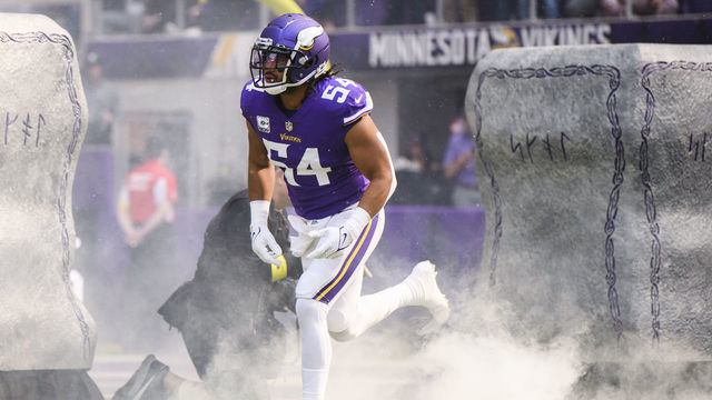 MINNEAPOLIS, MN - OCTOBER 09: Eric Kendricks #54 of the Minnesota Vikings takes the field during player introductions before the game against the Chicago Bears at U.S. Bank Stadium on October 9, 2022 in Minneapolis, Minnesota.