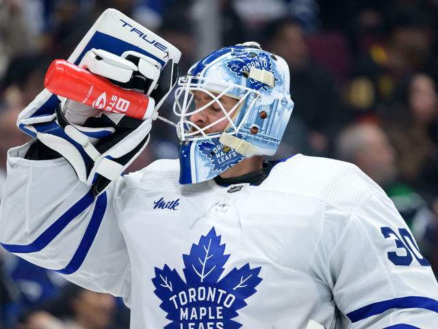 VANCOUVER, CANADA - MARCH 4: Matt Murray #30 of the Toronto Maple Leafs takes a drink during the first period of their NHL game against the Vancouver Canucks at Rogers Arena on March 4, 2023 in Vancouver, British Columbia, Canada.
