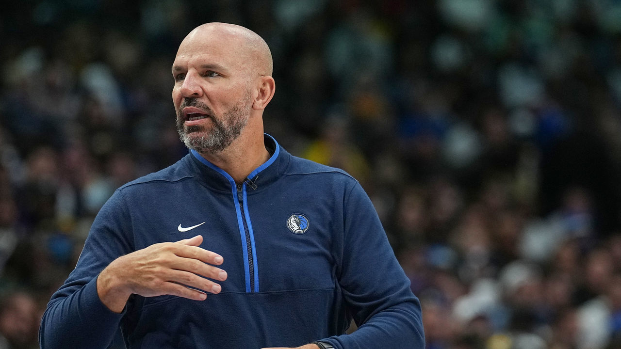 DALLAS, TX - FEBUARY 26: Head Coach Jason Kidd of the Dallas Mavericks looks on during the game on Febuary 26, 2023 at the American Airlines Center in Dallas, Texas. Mandatory Copyright Notice: Copyright 2023 NBAE