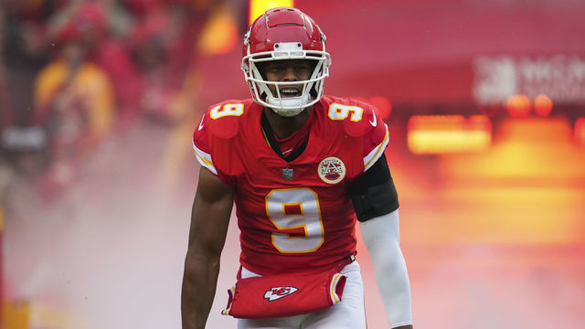 KANSAS CITY, MO - JANUARY 21: JuJu Smith-Schuster #9 of the Kansas City Chiefs runs onto the field during introductions against the Jacksonville Jaguars at GEHA Field at Arrowhead Stadium on January 21, 2023 in Kansas City, Missouri.
