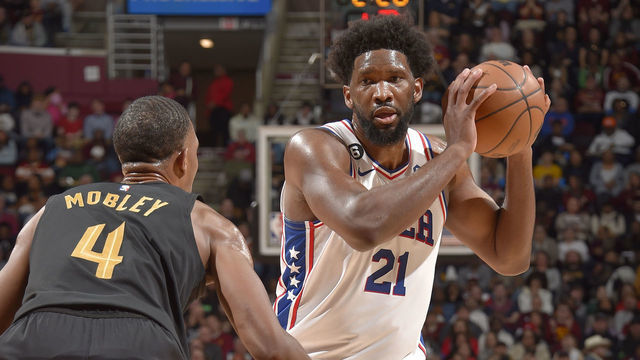 Embiid's monster night propels 76ers past Cavs | theScore