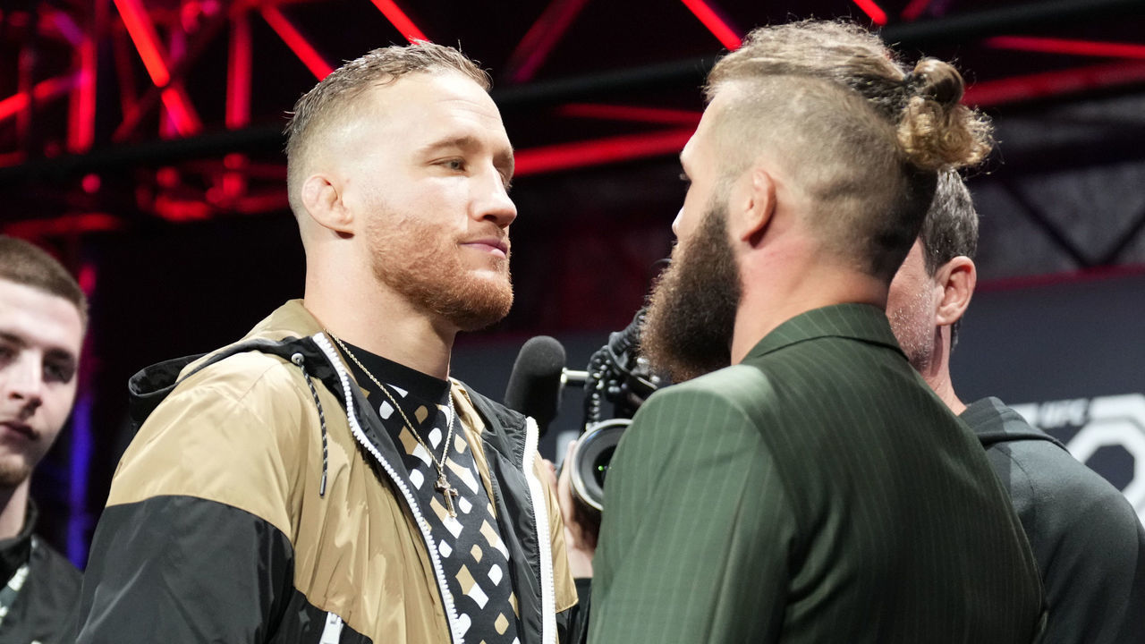 LONDON, ENGLAND - MARCH 16: (L-R) Opponents Justin Gaethje and Rafael Fiziev of Kazakstan face off during the UFC 286 press conference at Magazine London on March 16, 2023 in London, England.