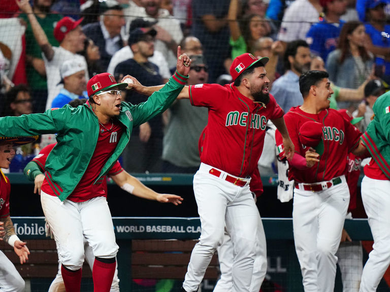 ESPN on X: MEXICO STORMS BACK AGAINST PUERTO RICO TO ADVANCE TO THE  SEMIFINALS 🇲🇽 #WorldBaseballClassic  / X