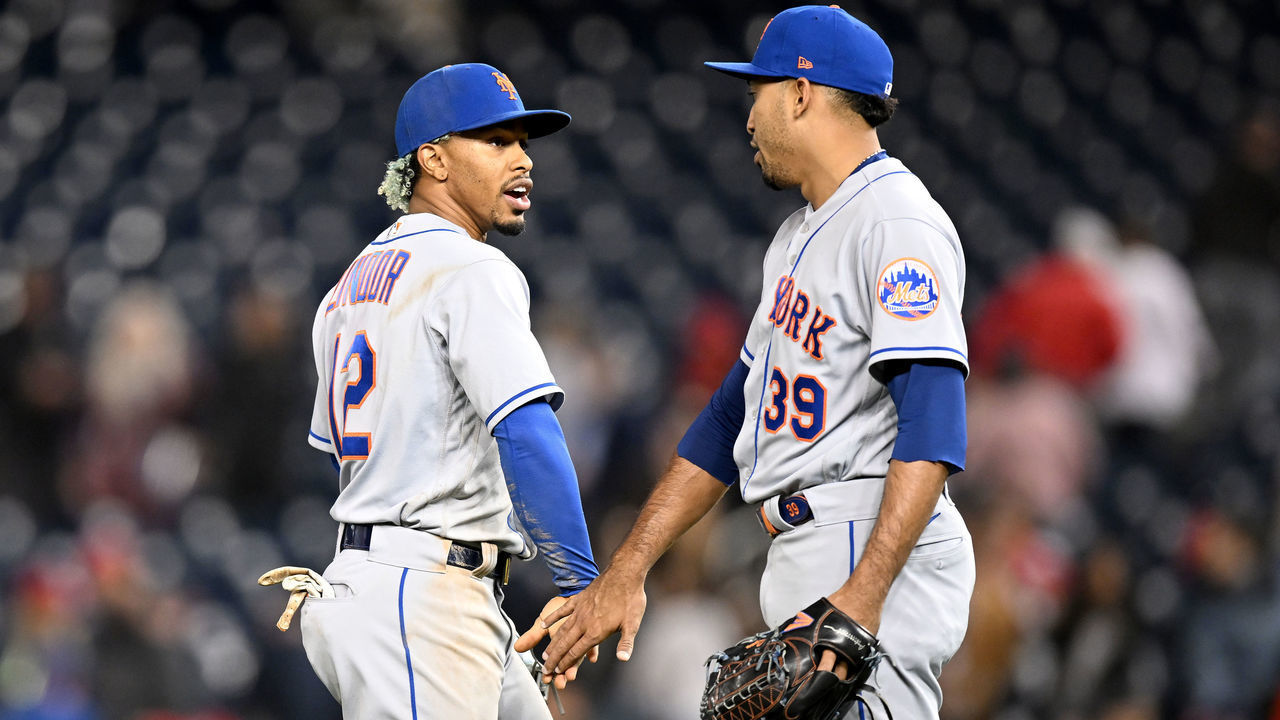 WASHINGTON, DC - MAY 10: Francisco Lindor #12 of the New York Mets celebrates with Edwin Diaz #39 after a 4-2 victory against the Washington Nationals at Nationals Park on May 10, 2022 in Washington, DC.