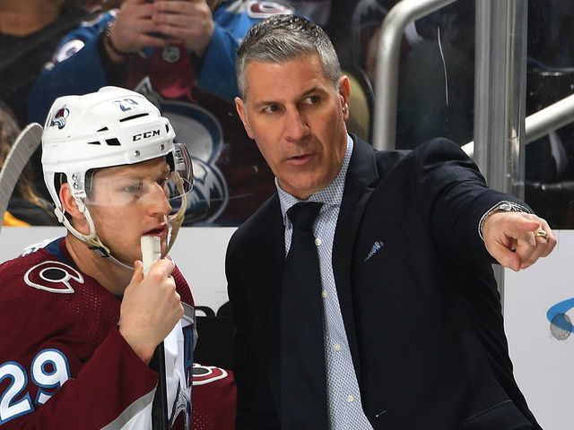 PITTSBURGH, PA - FEBRUARY 07: Head coach Jared Bednar talks with Nathan MacKinnon #29 of the Colorado Avalanche during the game against the Pittsburgh Penguins at PPG PAINTS Arena on February 7, 2023 in Pittsburgh, Pennsylvania.