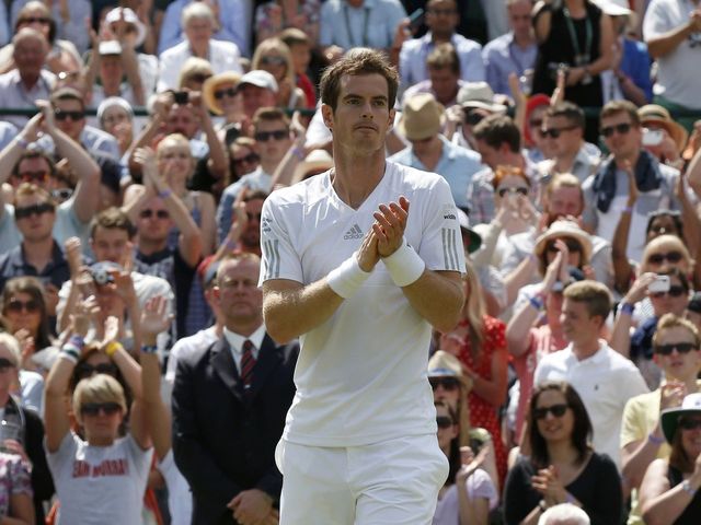 Murray dominant, Djokovic resilient in second round wins