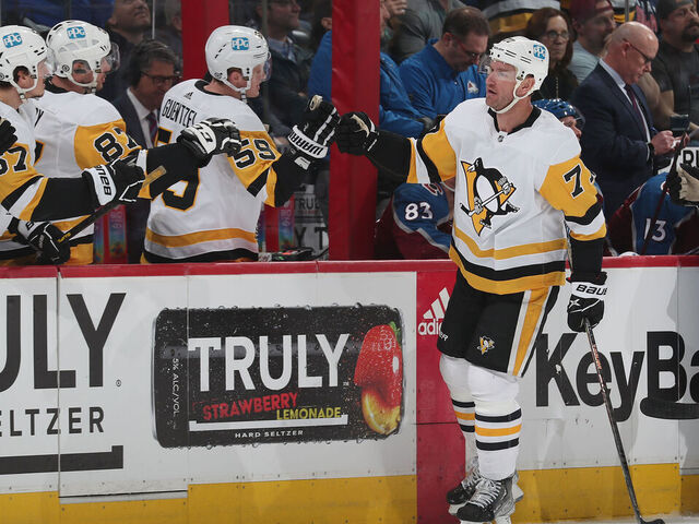 Pittsburgh Penguins' Jeff Carter (77) during the third period of