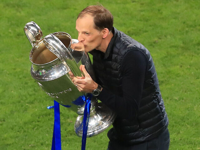 PORTO, PORTUGAL - MAY 29: Thomas Tuchel, Manager of Chelsea celebrates with the UEFA Champions League Trophy following his team's victory in the UEFA Champions League Final between Manchester City and Chelsea FC at Estadio do Dragao on May 29, 2021 in Porto, Portugal.