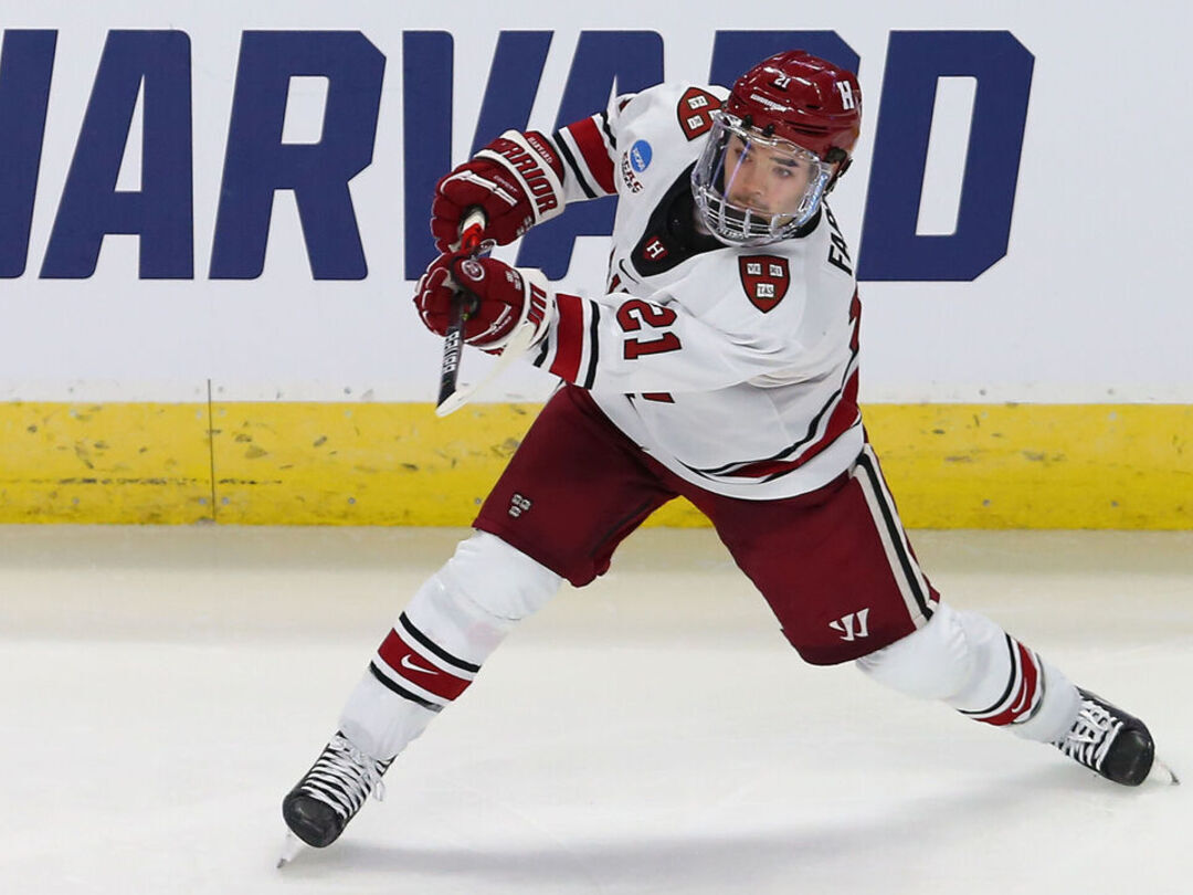 Canadiens sign Harvard standout Sean Farrell to 3-year, entry-level deal