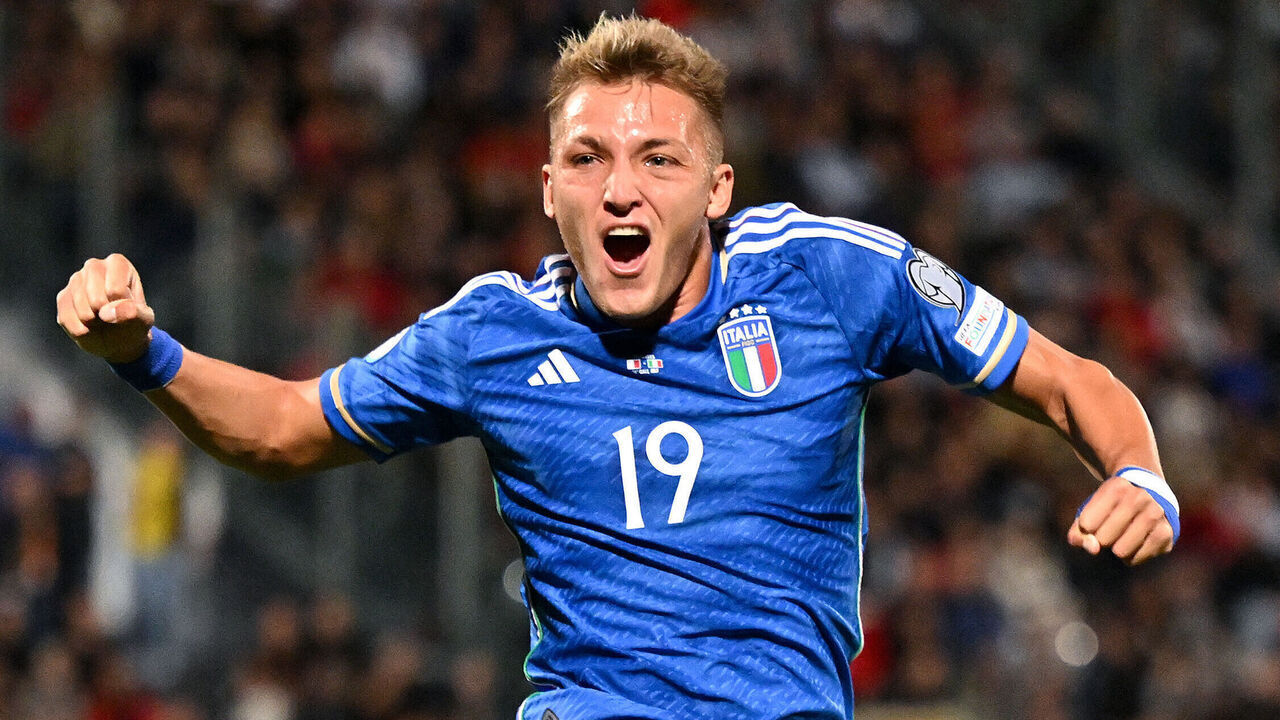 ATTARD, MALTA - MARCH 26: Mateo Retegui of Italy celebrates after scoring the team's first goal during the UEFA EURO 2024 qualifying round group C match between Malta and Italy at Ta' Qali Stadium on March 26, 2023 in Attard, Malta.