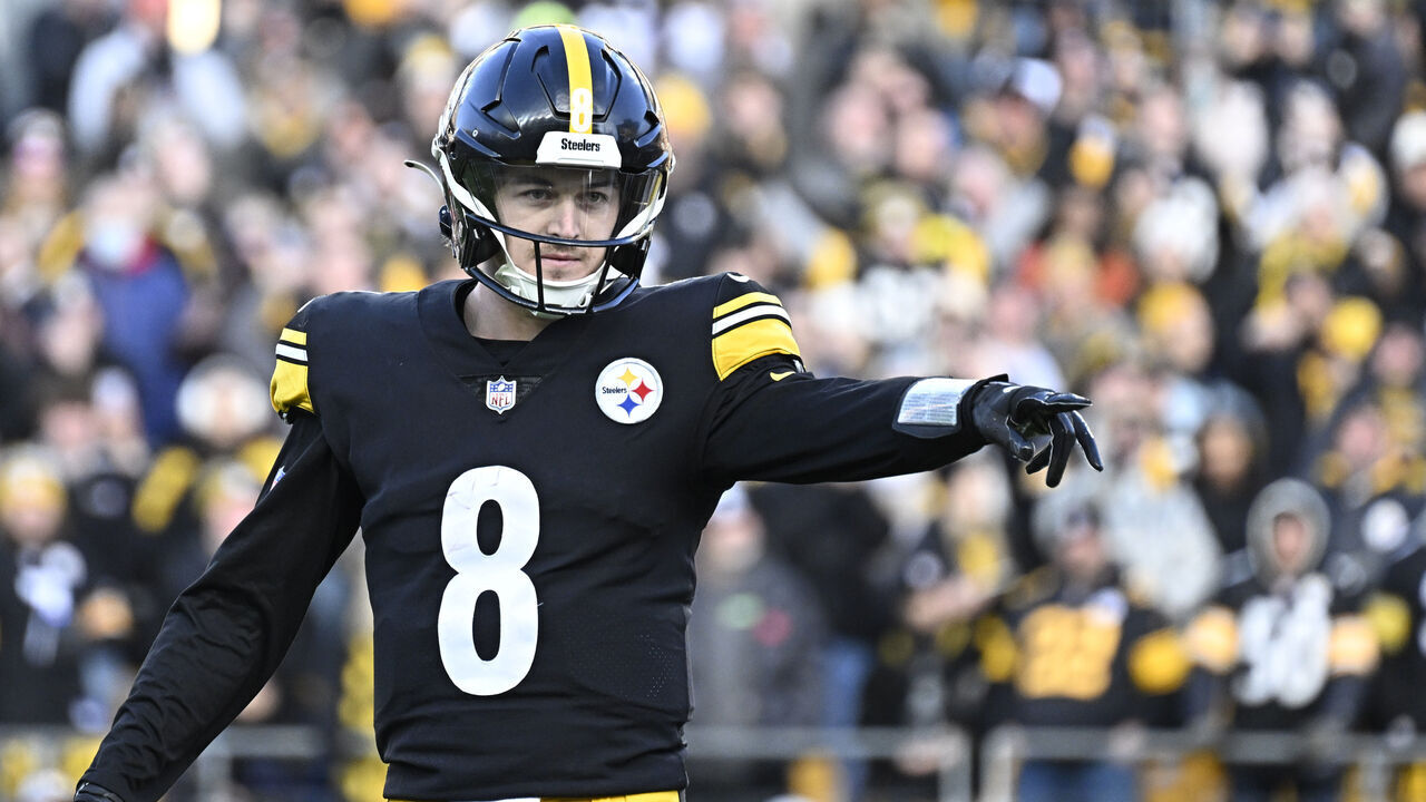 PITTSBURGH, PA - JANUARY 08: Pittsburgh Steelers quarterback Kenny Pickett (8) points to a flag on the field during the game between the Pittsburgh Steelers and the Cleveland Browns at Acrisure Stadium on January 8, 2023 in Pittsburgh, PA.