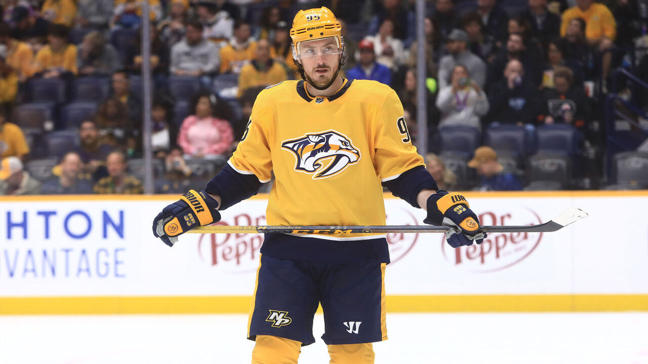 NASHVILLE, TN - FEBRUARY 21: Nashville Predators center Matt Duchene (95) is shown during the NHL game between the Nashville Predators and Vancouver Canucks, held on February 21, 2023, at Bridgestone Arena in Nashville, Tennessee.