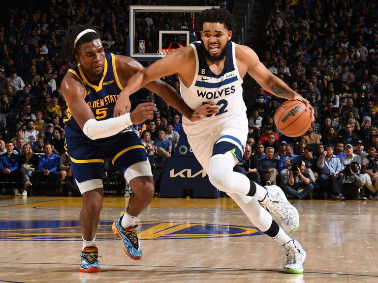 Towns makes 2 late 3pointers, lifts TWolves over Warriors