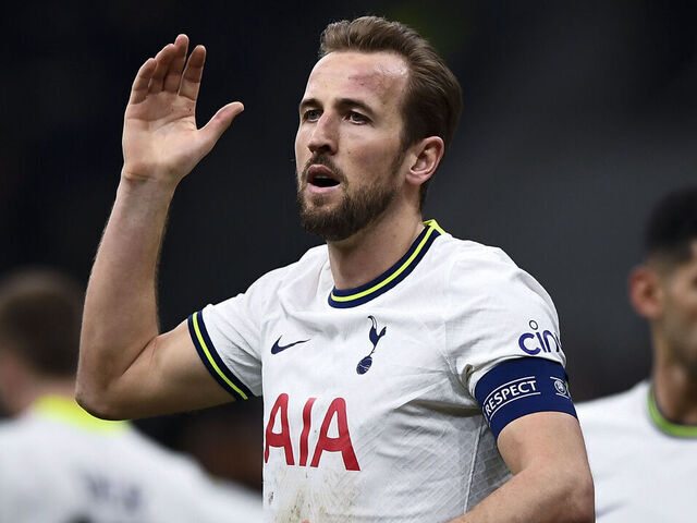 Kane has decision to make about future at Tottenham | theScore.com