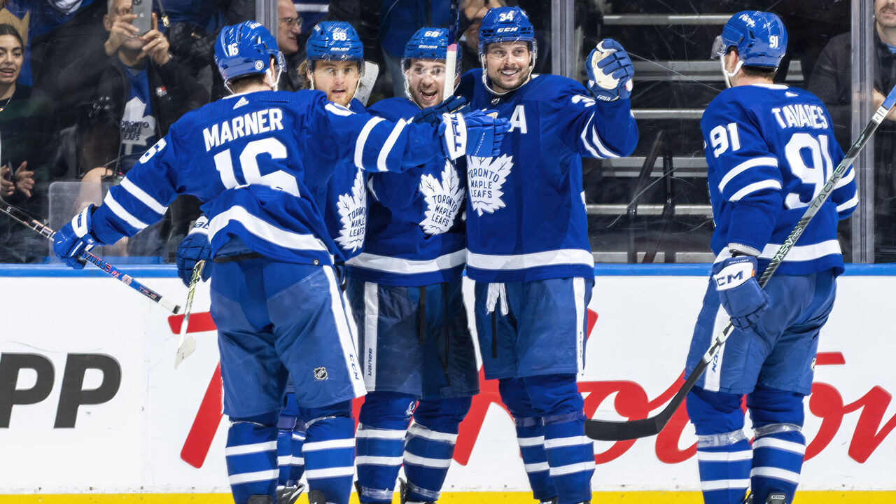TORONTO, ON - JANUARY 3: Michael Bunting #58 of the Toronto Maple Leafs celebrates scoring against the St. Louis Blues with Mitchell Marner #16, William Nylander #88, Auston Matthews #34 and John Tavares #91 during the third period at the Scotiabank Arena on January 3, 2023 in Toronto, Ontario, Canada.