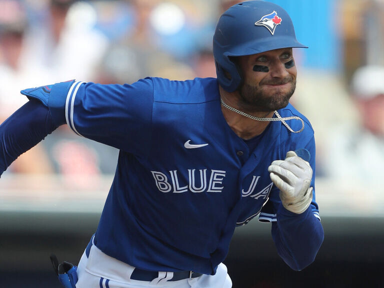 Kevin Kiermaier with a message for the fans after today's win ⚾️🍂💯🏆 - -  @bluejays 🎥 - - #areacode416ix #toronto