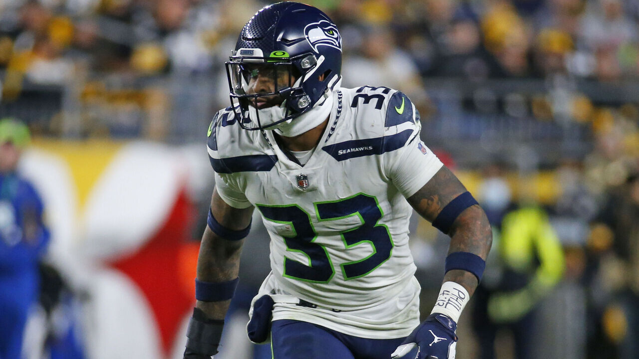 PITTSBURGH, PA - OCTOBER 17: Jamal Adams #33 of the Seattle Seahawks in action against the Pittsburgh Steelers on October 17, 2021 at Heinz Field in Pittsburgh, Pennsylvania.