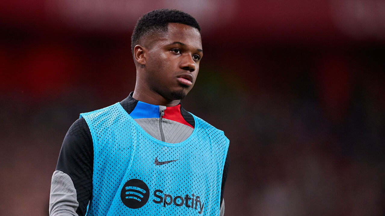 BILBAO, SPAIN - MARCH 12: Ansu Fati of FC Barcelona warms up during the LaLiga Santander match between Athletic Club and FC Barcelona at San Mames on March 12, 2023, in Bilbao, Spain.