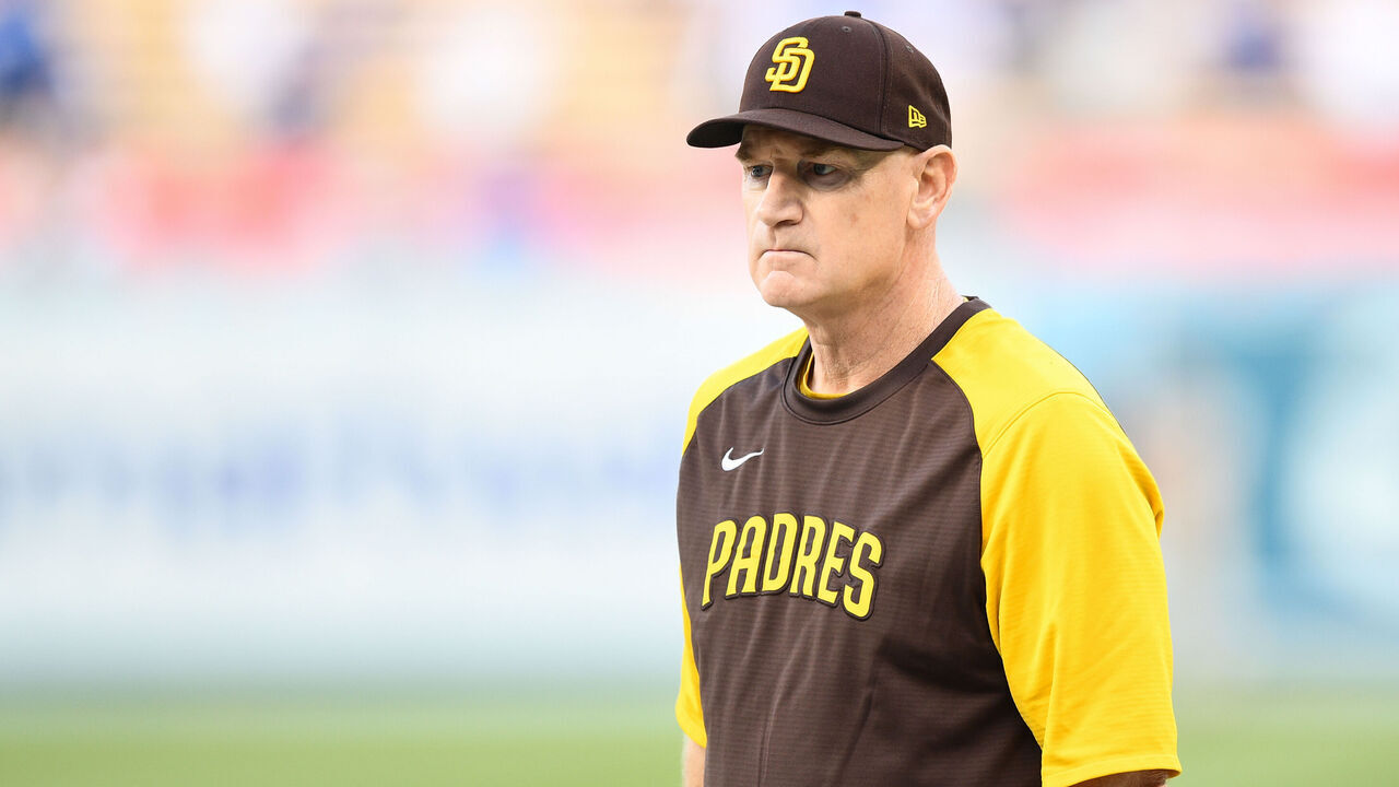 LOS ANGELES, CA - OCTOBER 11: San Diego Padres third base coach Matt Williams looks on during batting practice before the NLDS Game 1 between the San Diego Padres and the Los Angeles Dodgers on October 11, 2022 at Dodger Stadium in Los Angeles, CA.