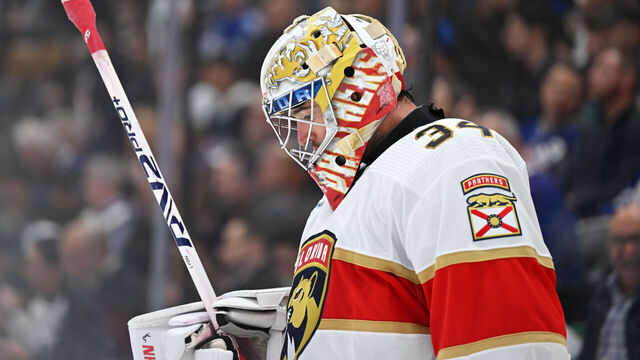 TORONTO, ON - MARCH 29: Florida Panthers goaltender Alex Lyon (34) looks on after the whistle in the second period during the NHL regular season game between the Florida Panthers and the Toronto Maple Leafs on March 29, 2023 at Scotiabank Arena in Toronto, ON.