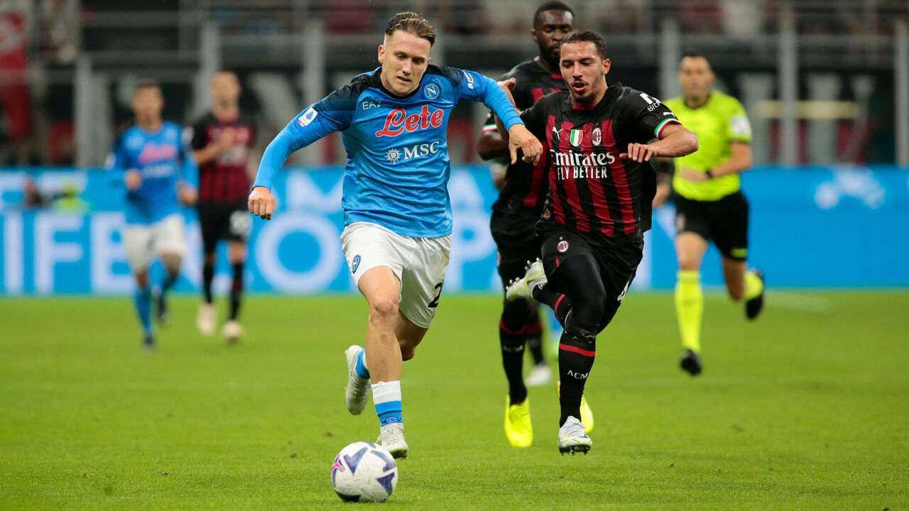 Ismael Bennacer of Ac Milan and Piotr Zielinski of SSC Napoli during the Italian Serie A football match between Ac Milan and Ssc Napoli on September 18, 2022, Giuseppe Meazza, San Siro Stadium, Milan Italy. Photo Nderim Kaceli