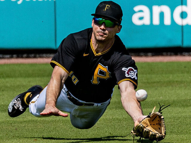 Pirates Extend Bryan Reynolds - MLB Trade Rumors