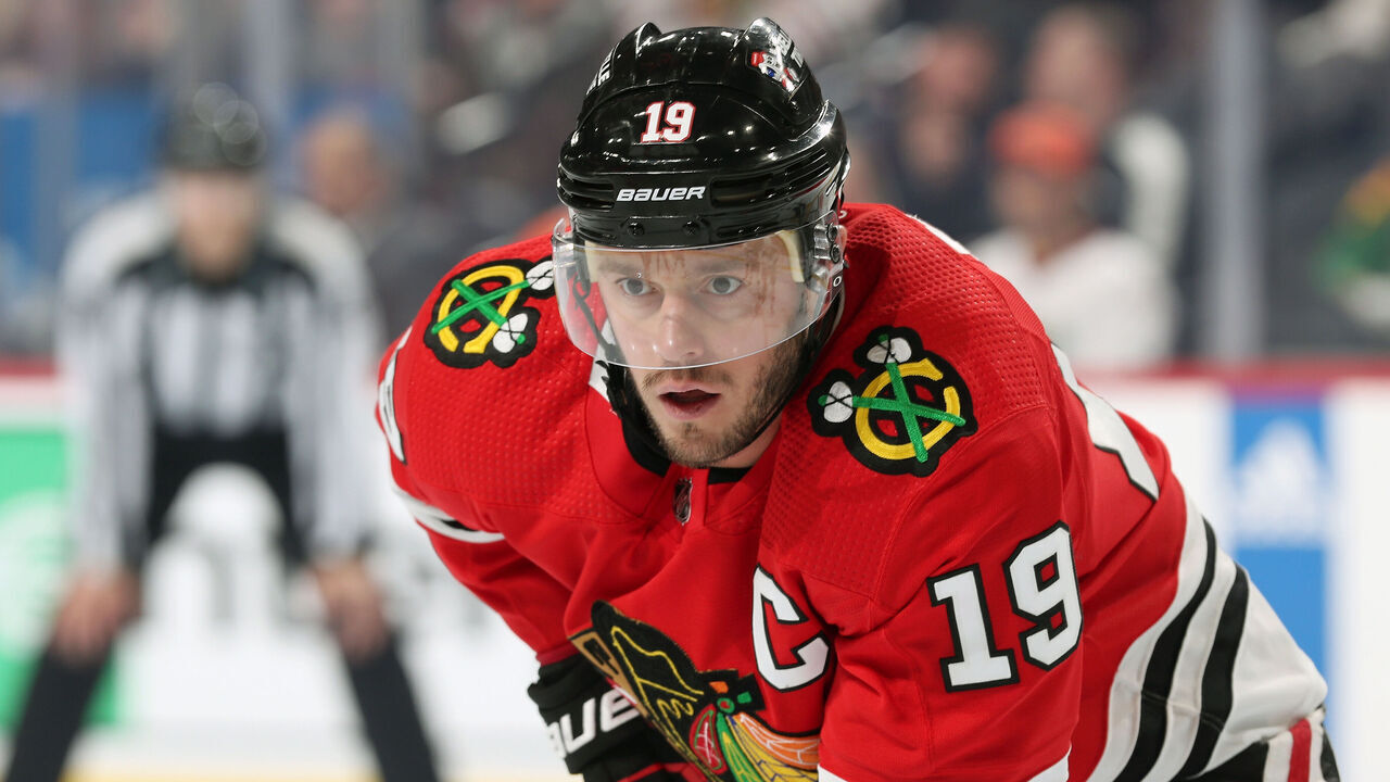 PHILADELPHIA, PENNSYLVANIA - JANUARY 19: Jonathan Toews #19 of the Chicago Blackhawks looks on against the Philadelphia Flyers at the Wells Fargo Center on January 19, 2023 in Philadelphia, Pennsylvania.