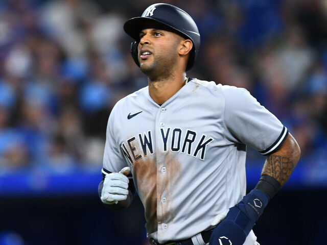 Yankees start Isiah Kiner-Falefa over Aaron Hicks in center field