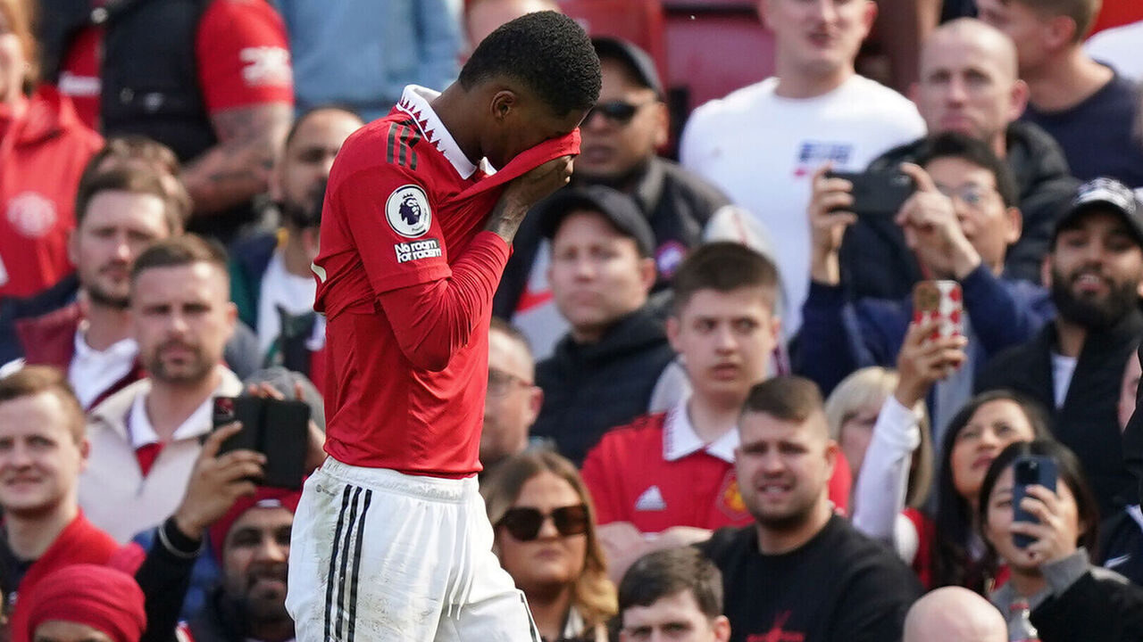 Rashford's injury overshadows Man United's dominant win over Everton |  theScore.com