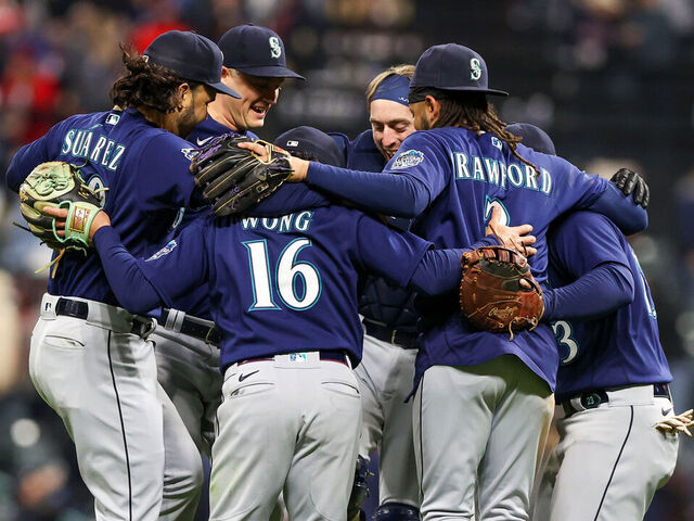 Guardians lose season opener to Mariners, 3-0