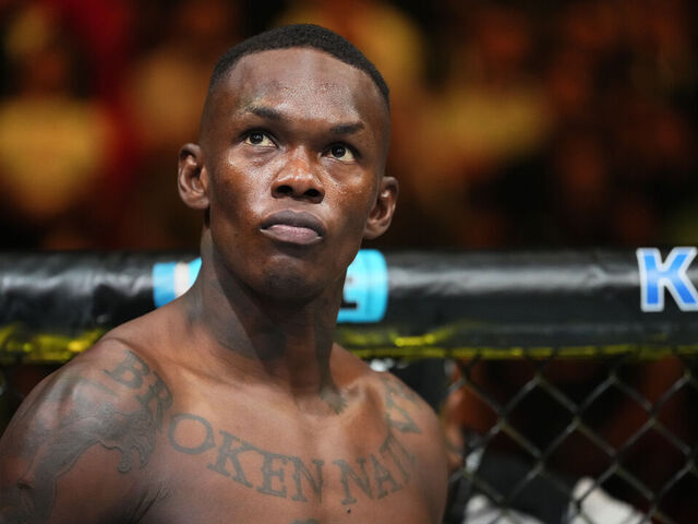 MIAMI, FLORIDA - APRIL 08: Israel Adesanya of Nigeria prepares to fight Alex Pereira of Brazil in the UFC middleweight championship fight during the UFC 287 event at Kaseya Center on April 08, 2023 in Miami, Florida.
