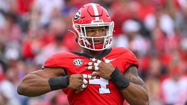 JACKSONVILLE, FL - OCTOBER 29: Georgia Bulldogs linebacker Nolan Smith (4) during the college football game between the Florida Gators and Georgia Bulldogs on October 29, 2022, at TIAA Bank Field in Jacksonville, Florida.