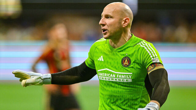 ATLANTA, GA APRIL 01: Atlanta goalkeeper Brad Guzan (1) reacts during the MLS match between the New York Red Bulls and Atlanta United FC on April 1st, 2023 at Mercedes-Benz Stadium in Atlanta, GA.