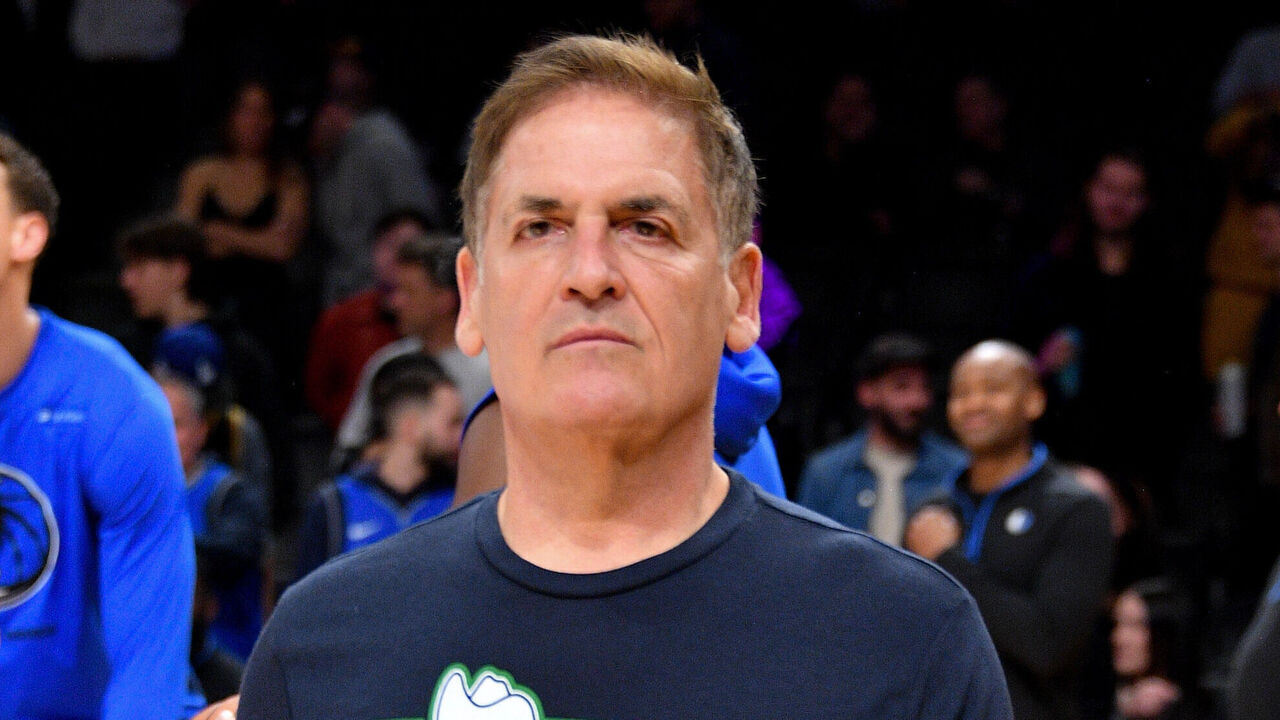 LOS ANGELES, CALIFORNIA - JANUARY 12: Mark Cuban attends a basketball game between the Los Angeles Lakers and the Dallas Mavericks at Crypto.com Arena on January 12, 2023 in Los Angeles, California.