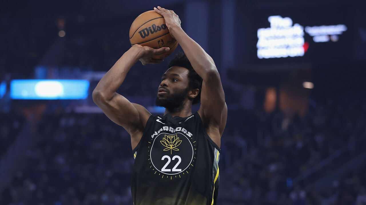 SAN FRANCISCO, CALIFORNIA - FEBRUARY 13: Andrew Wiggins #22 of the Golden State Warriors shoots the ball in the first quarter against the Washington Wizards at Chase Center on February 13, 2023 in San Francisco, California. NOTE TO USER: User expressly acknowledges and agrees that, by downloading and/or using this photograph, User is consenting to the terms and conditions of the Getty Images License Agreement.