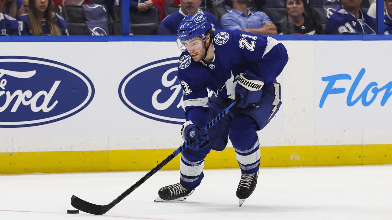 TAMPA, FL - APRIL 13: Brayden Point #21 of the Tampa Bay Lightning against the Detroit Red Wings during the first period at Amalie Arena on April 13, 2023 in Tampa, Florida.