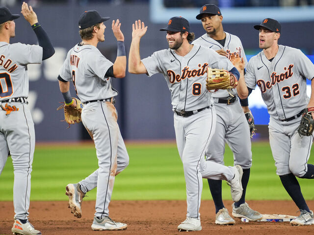 Tigers' Baez removed from game against Blue Jays after baserunning