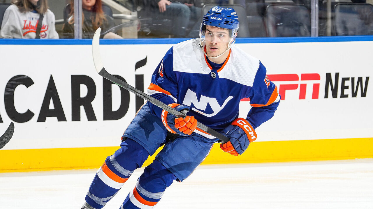 ELMONT, NEW YORK - FEBRUARY 14: Mathew Barzal #13 of the New York Islanders in action against the Ottawa Senators at UBS Arena on February 14, 2023 in Elmont, New York. Ottawa Senators defeated the New York Islanders 3-2.