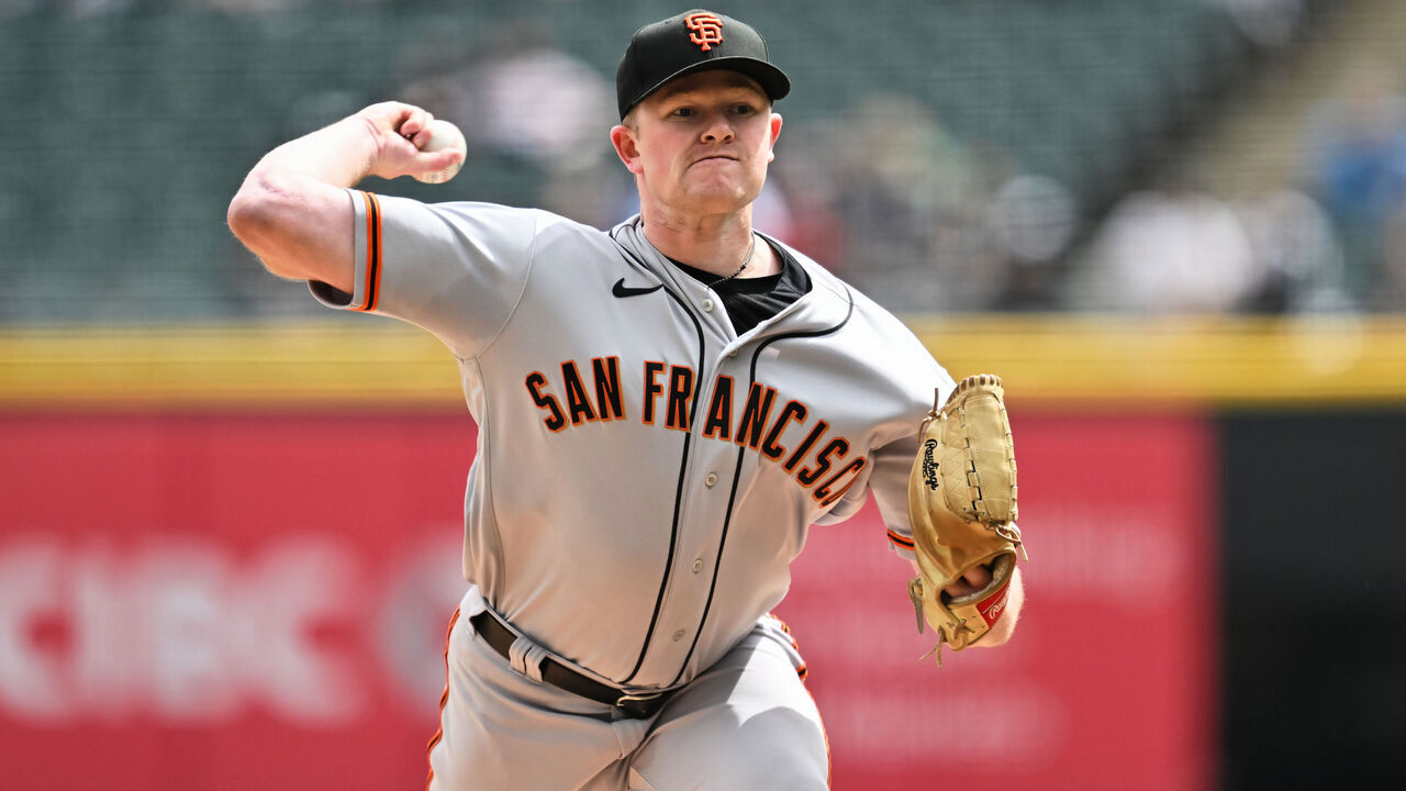 CHICAGO, IL - APRIL 05: Logan Webb #62 of the San Francisco Giants pitches against the Chicago White Sox at Guaranteed Rate Field on April 05, 2023 in Chicago, Illinois. Chicago defeated San Francisco 7-3.