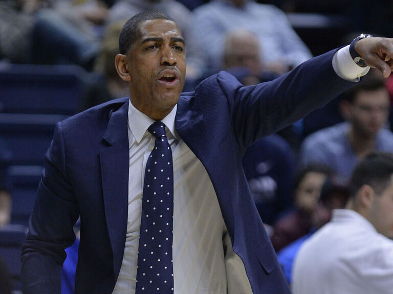 Report Pistons to interview former UConn coach Kevin Ollie for HC