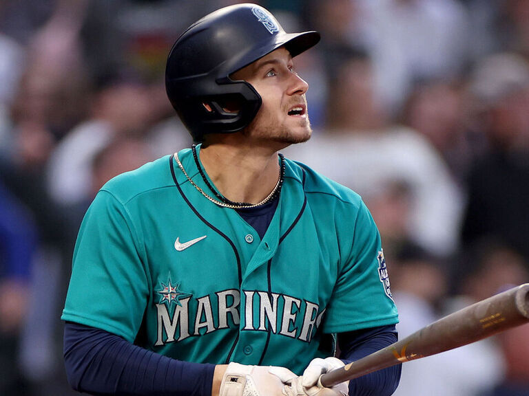 Mariners' Kelenic Placed On IL With Fractured Foot After Kicking Water ...