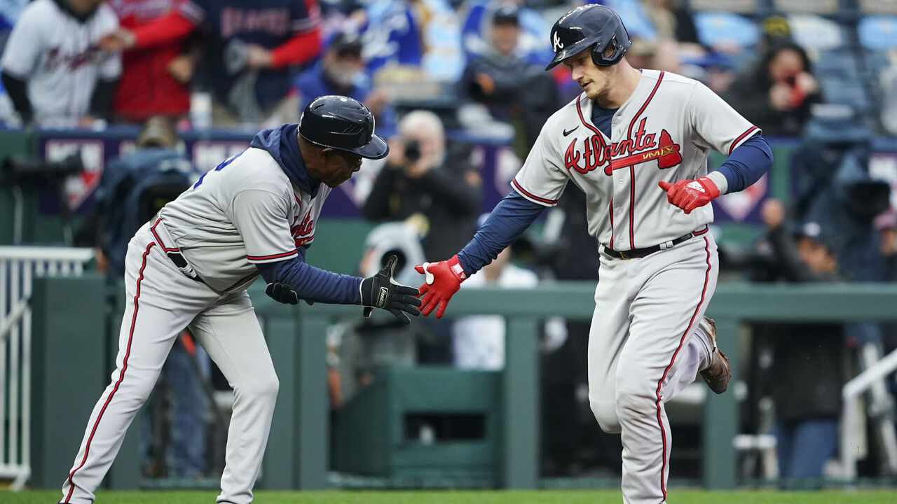 Murphy and Albies each have 4 RBIs as Braves beat Royals